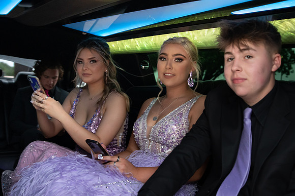 2022_Prom_L-10