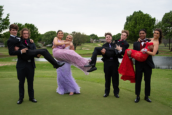 2022_Prom_G-10